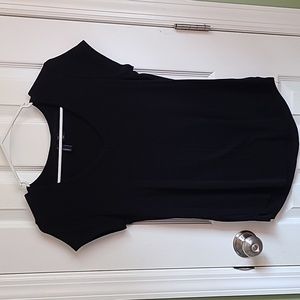 Black v neck t-shirt